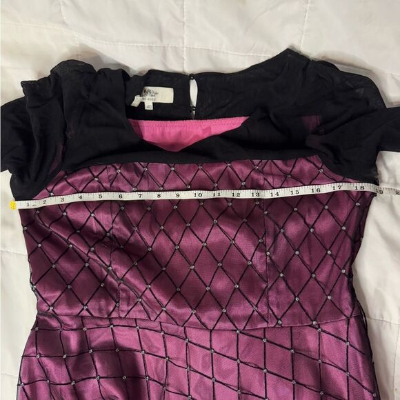 Vintage En-Suey Y2K BarbieCore Satin overlaid Black Sheer with Diamond Pattern - Picture 11 of 14